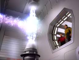 Kwan and Riker looking out over the plasma