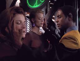 Tuvok mindmelds Janeway and Seven so she can chat with the Borg